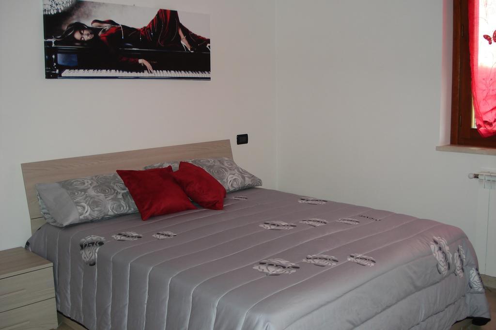 Villa Casa La Pineta à Pievescola Chambre photo