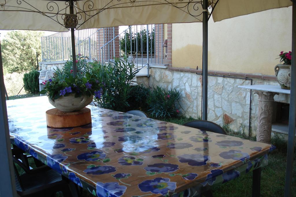 Villa Casa La Pineta à Pievescola Extérieur photo